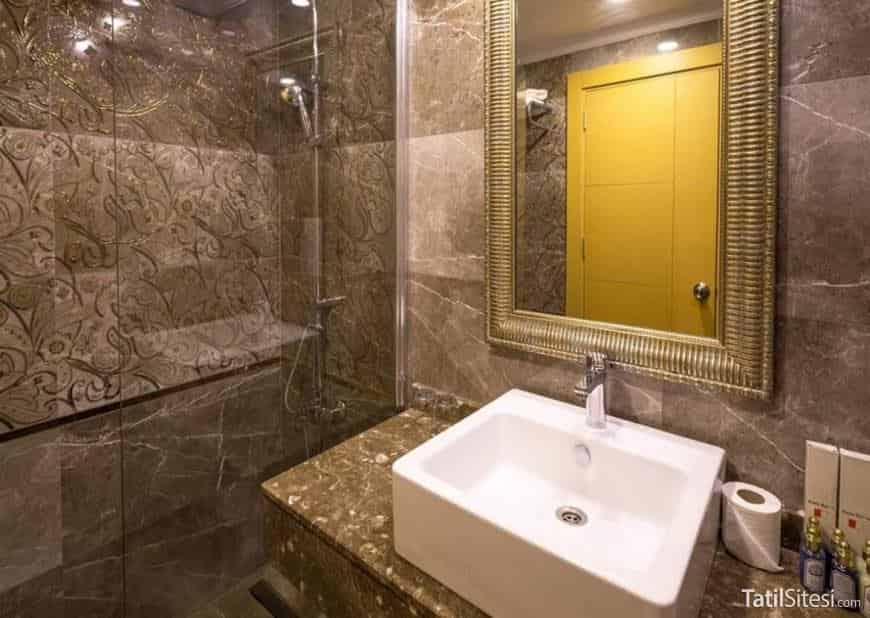 Maya World Imperial Hotel