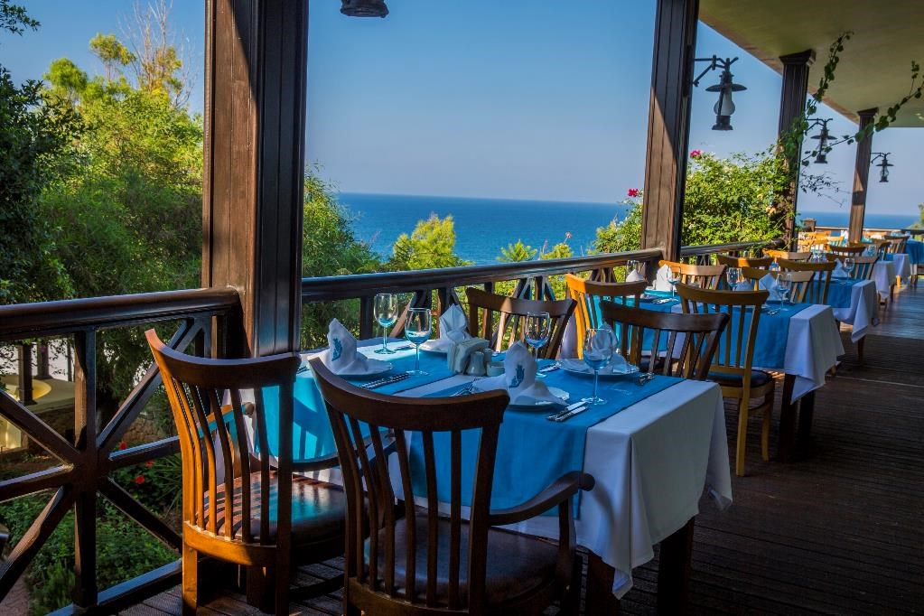 Merit Crystal Cove Hotel & Spa