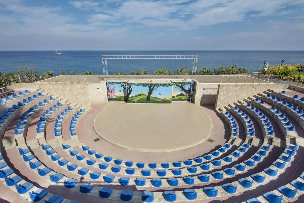 Merit Park Hotel & Spa