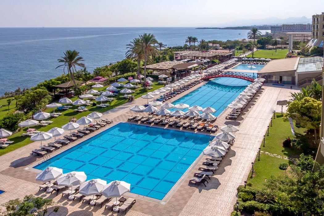 Merit Park Hotel & Spa