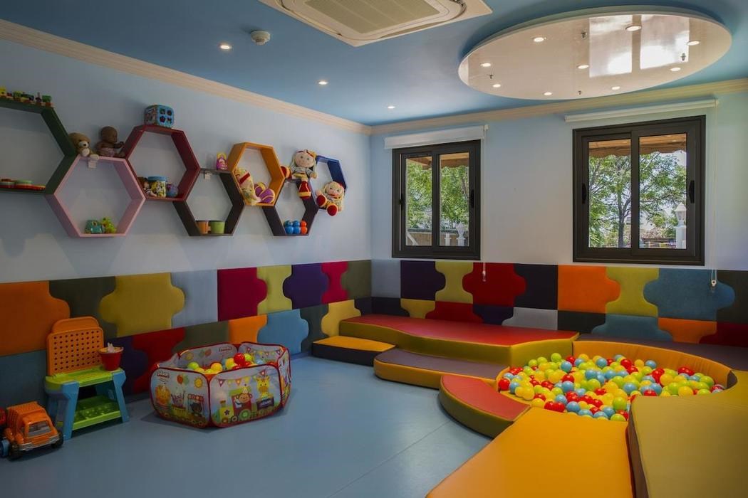 Merit Park Hotel & Spa