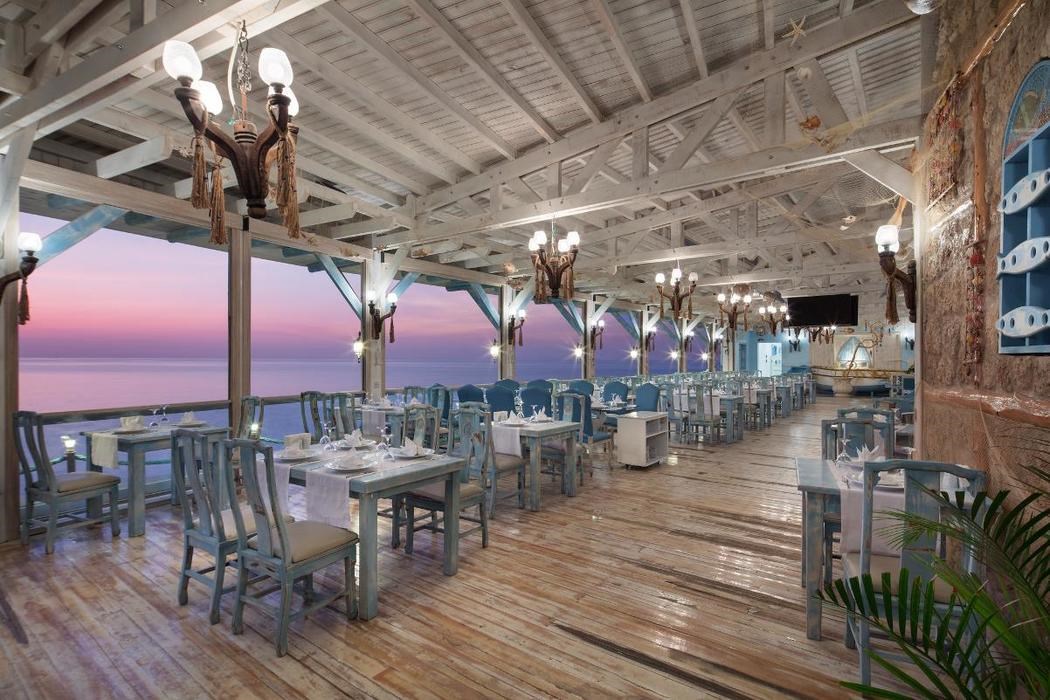 Merit Park Hotel & Spa