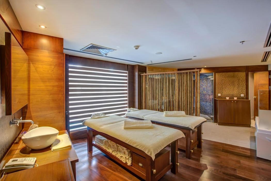 Merit Park Hotel & Spa