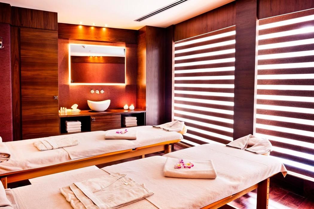 Merit Park Hotel & Spa