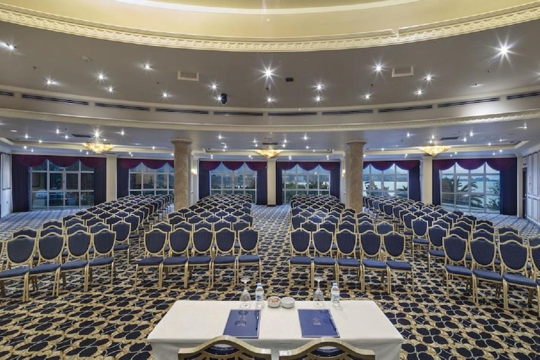 Merit Park Hotel & Spa