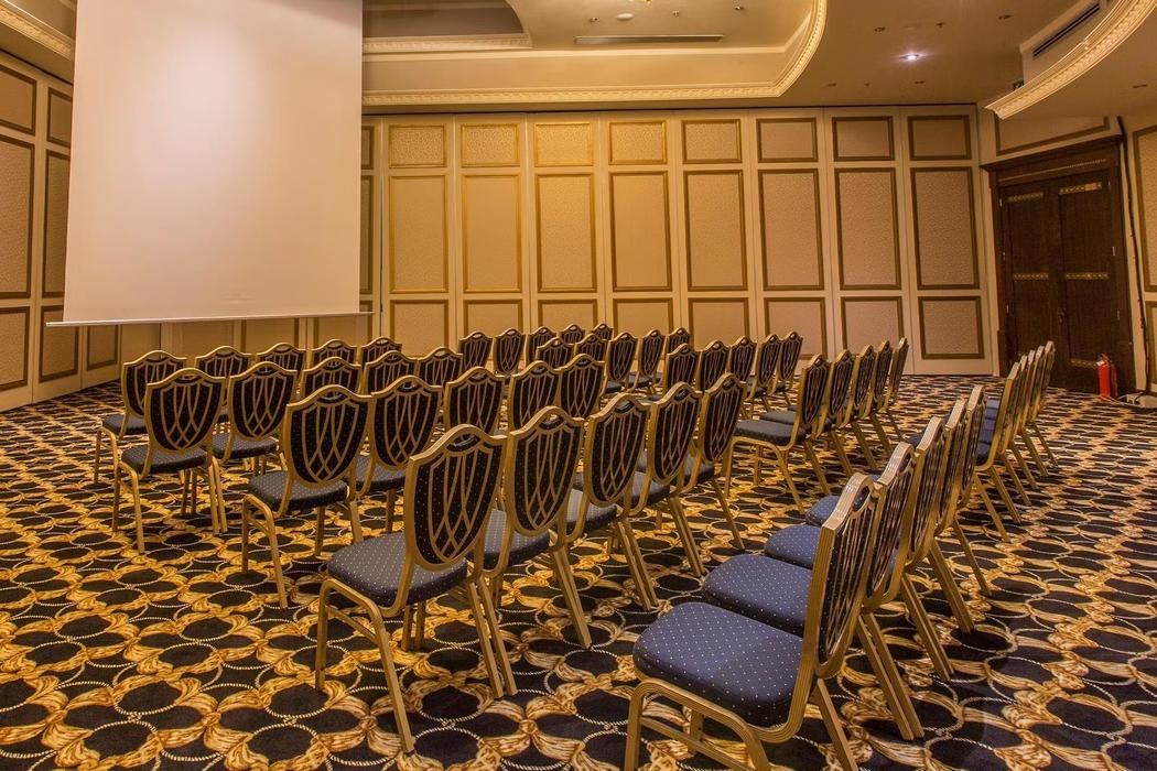 Merit Park Hotel & Spa