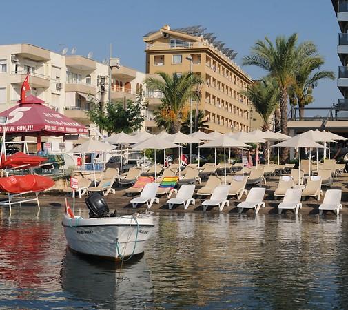 Mert Seaside Hotel 