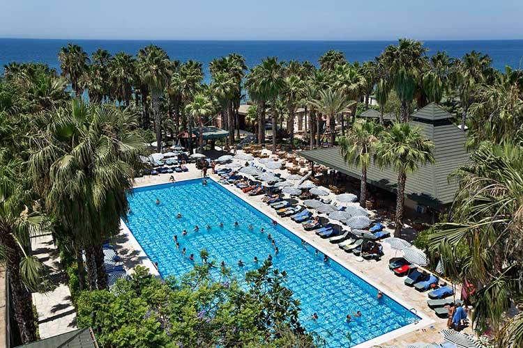 Meryan Beach Hotel Spa