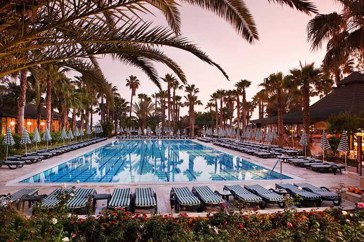 Meryan Beach Hotel Spa