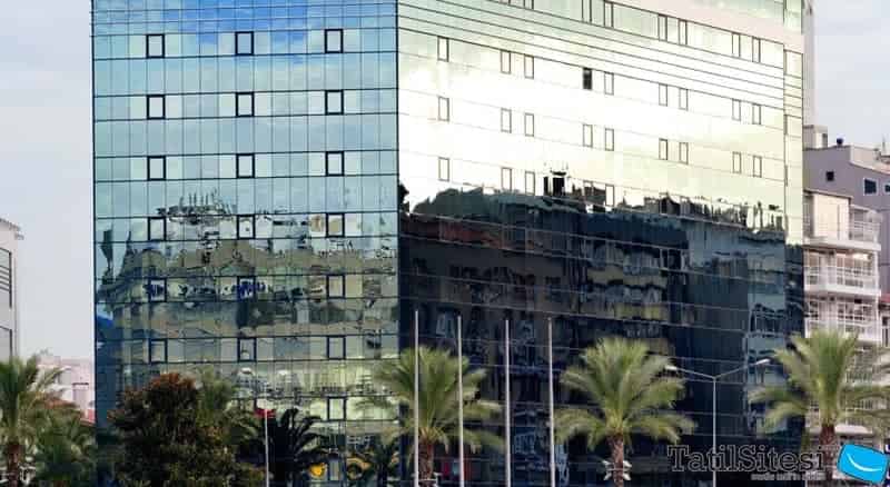 Mövenpick Hotel İzmir