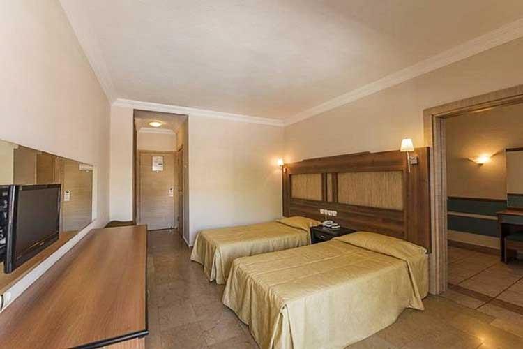 Munamar Beach Resort Hotel