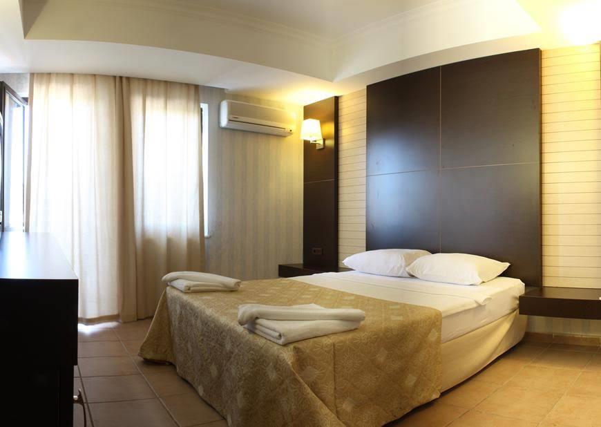 Munamar Beach Resort Hotel