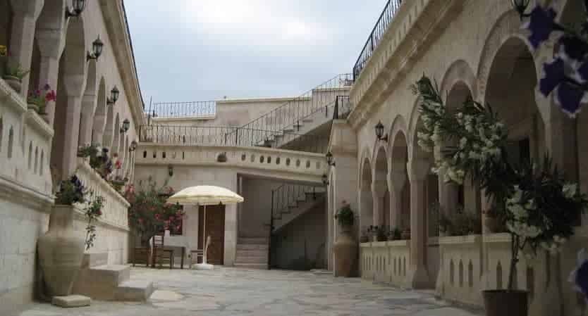 Nature Park Cave Hotel