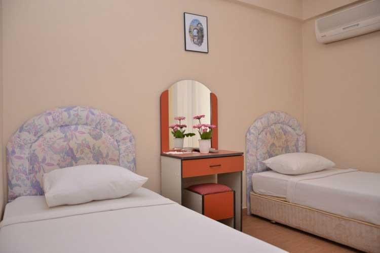 Nil Hotel Sarımsaklı