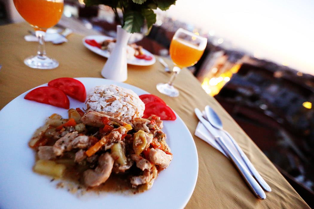 Nil Hotel Sarımsaklı