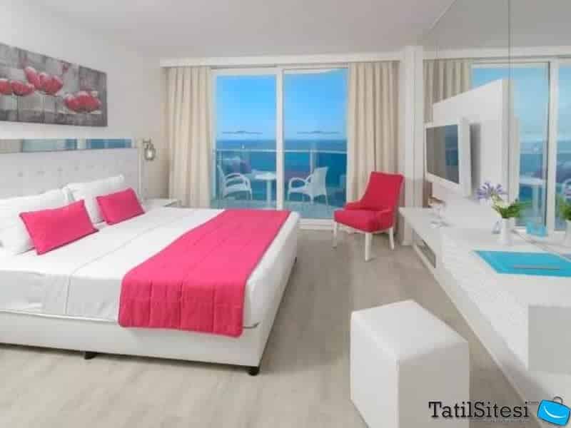 Noa Kuşadası Beach Club