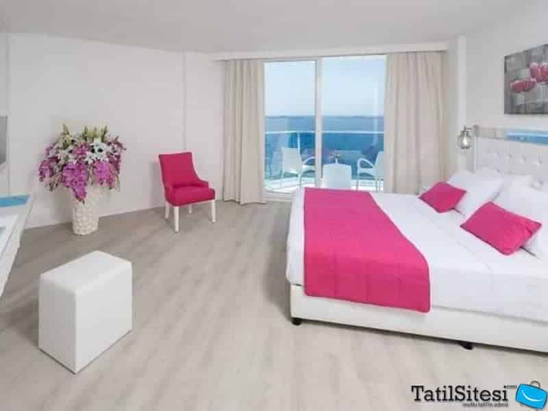 Noa Kuşadası Beach Club