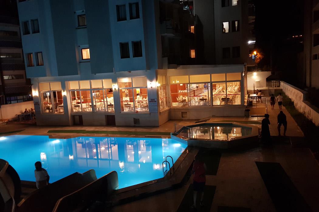Nuova Beach Hotel