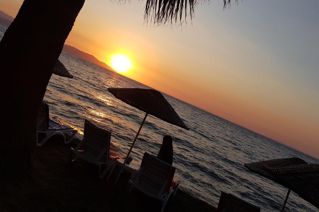 Nuova Beach Hotel