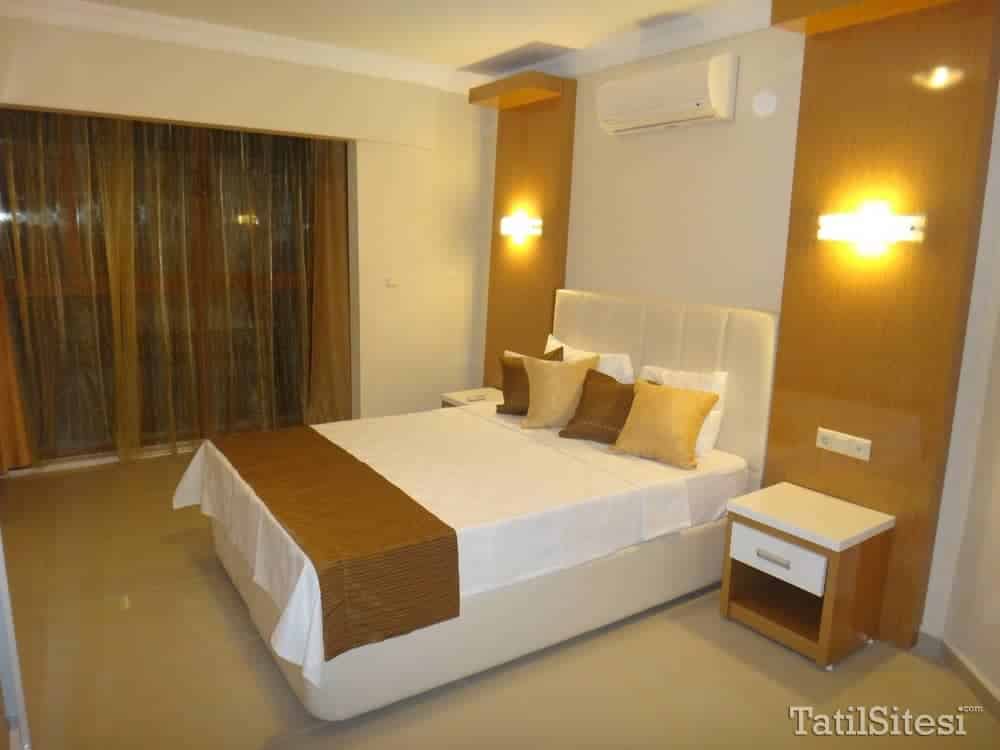 Temple Miletos Hotel