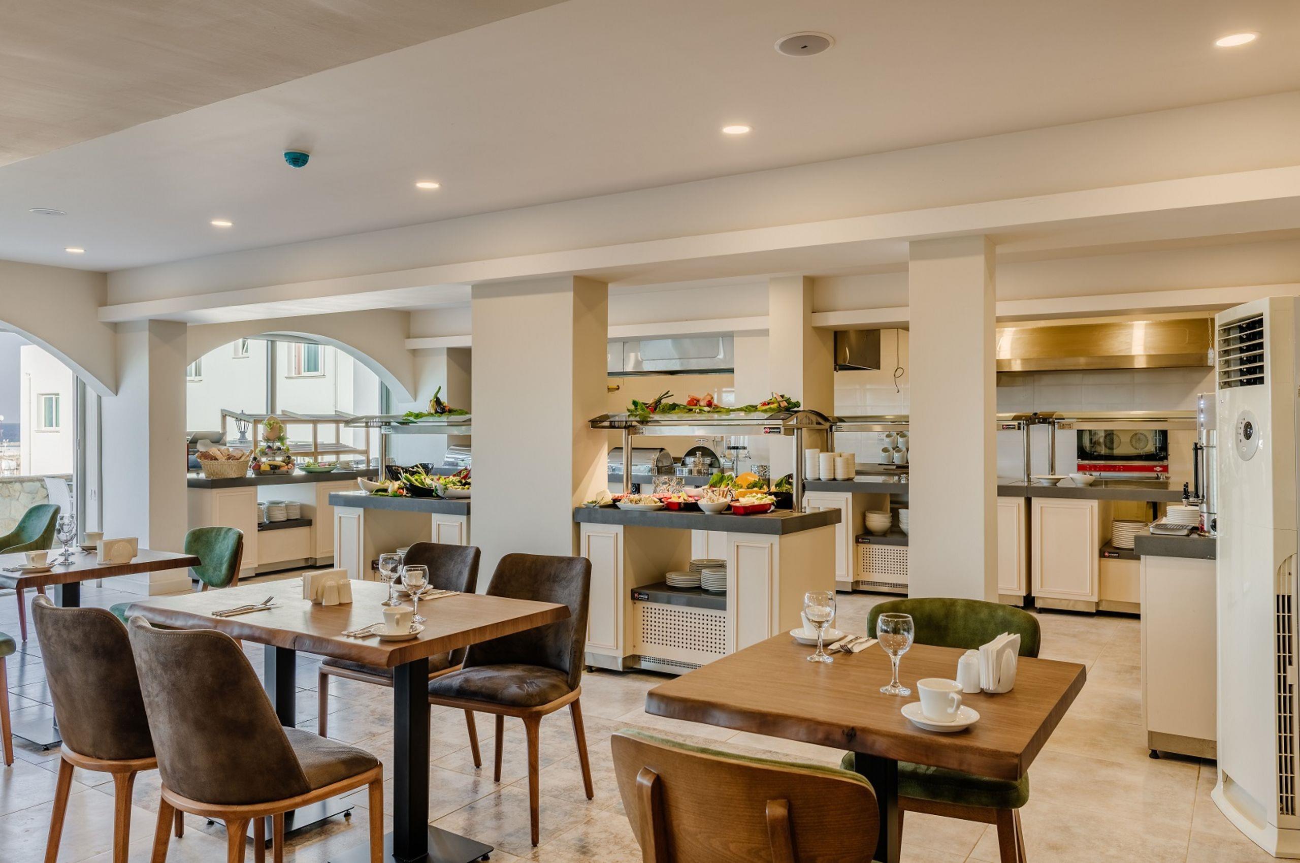 Olivia Palm Boutiqeu Hotel