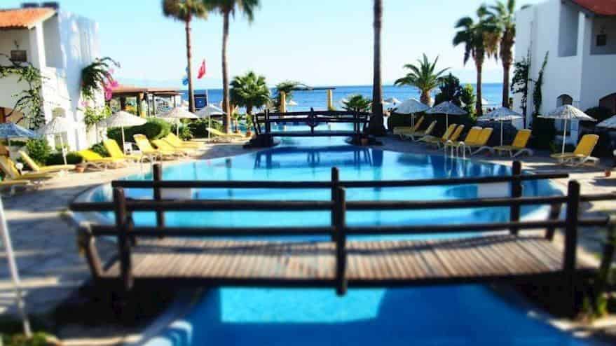 Onderhan Beach Club Otel