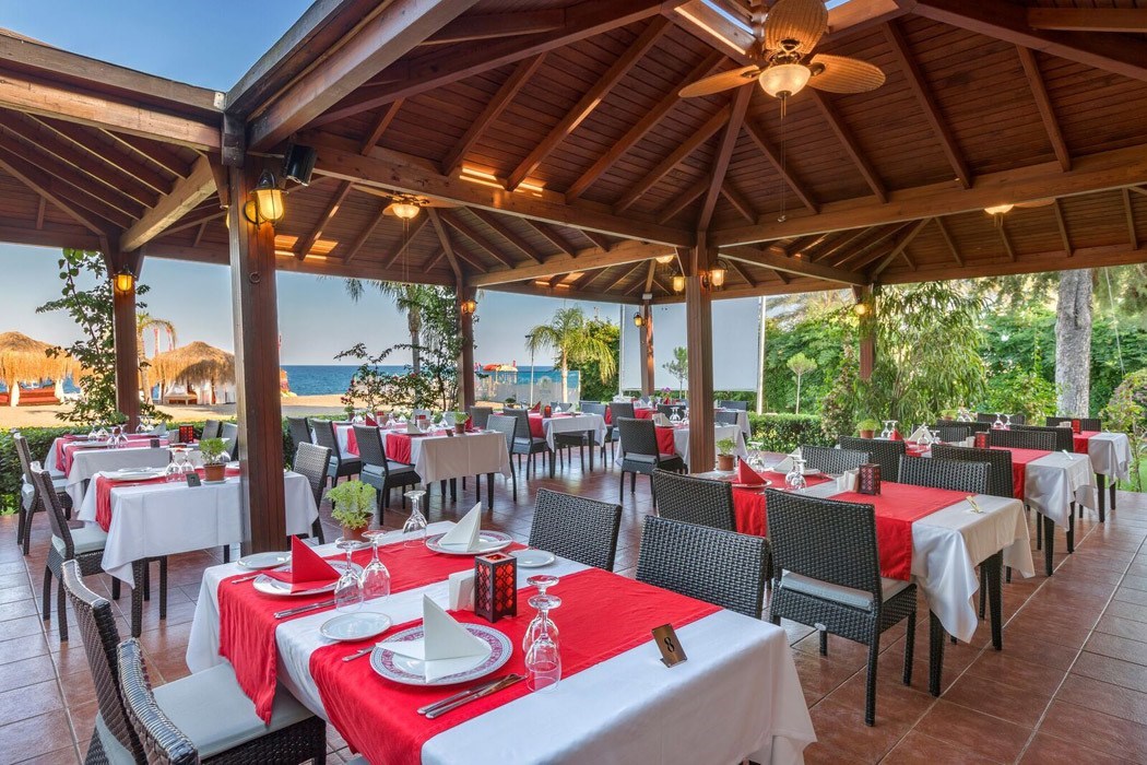 Otium Hotel Life (Seven Seas Hotel Life)