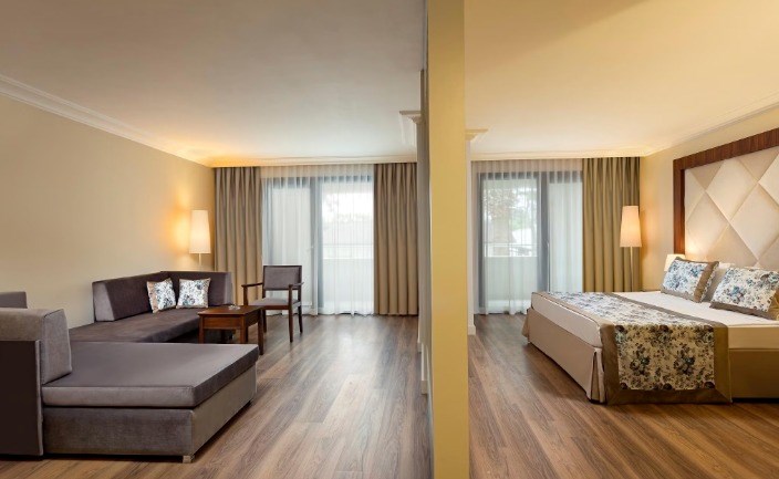 Otium Hotel Life (Seven Seas Hotel Life)