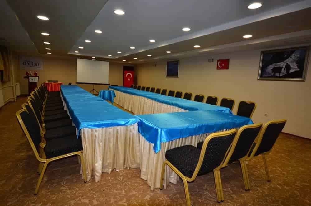 Oylat Çağlayan Hotel