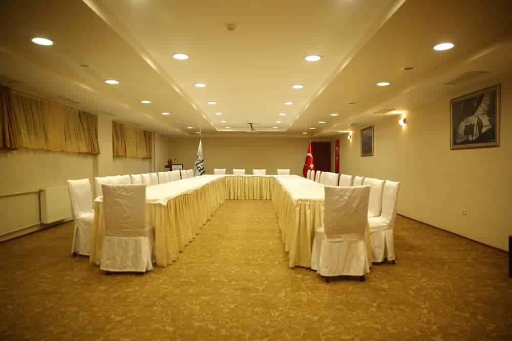 Oylat Çağlayan Hotel