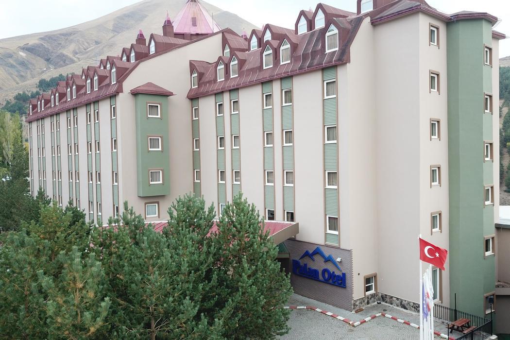 Palan Hotel
