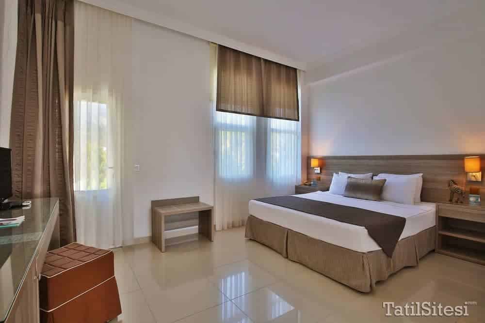 Palm Bay Beach Hotel