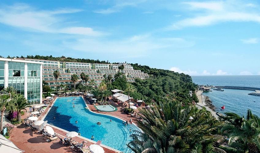 Pine Bay Holiday Resort