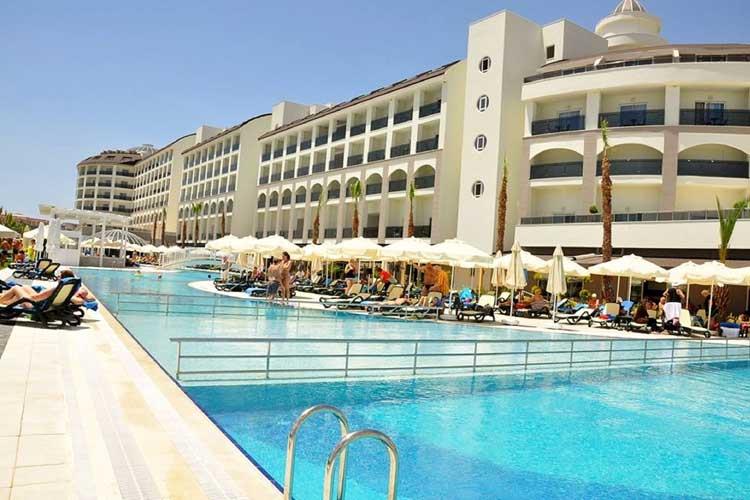 Port River Hotel & Spa