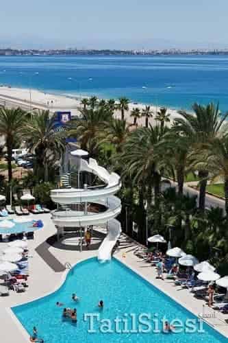 Porto Bello Hotel Resort & Spa