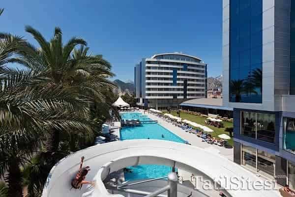 Porto Bello Hotel Resort & Spa