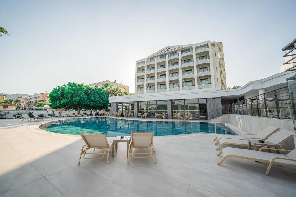 Premier Nergis Beach Hotel