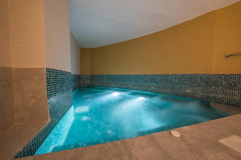 Premier Nergis Beach Hotel