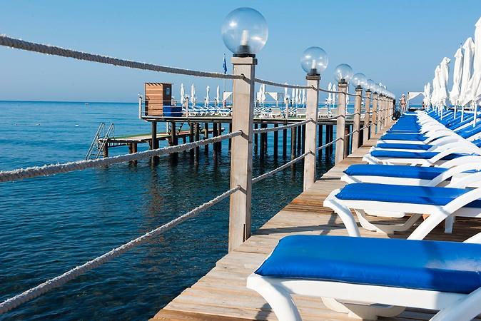 Quattro Beach Spa & Resort Hotel