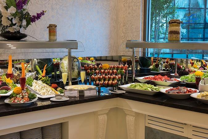 Quattro Beach Spa & Resort Hotel