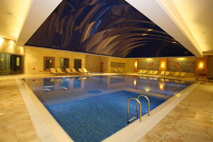 Queen Elizabeth Elite Suite Hotel & Spa 