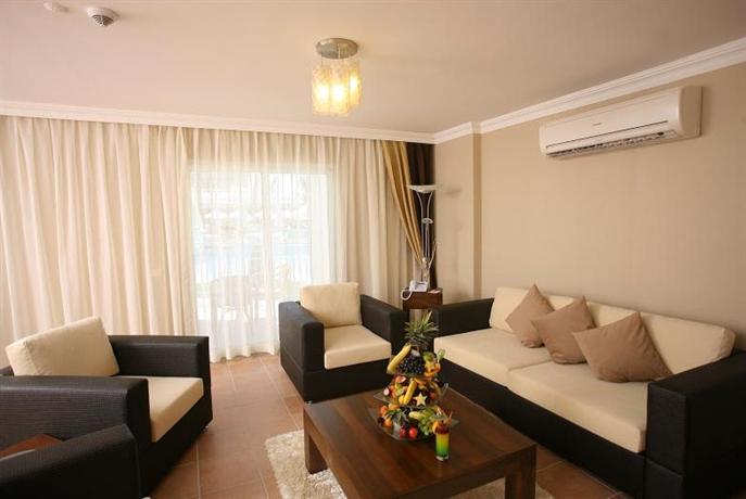 Queen Elizabeth Elite Suite Hotel & Spa 