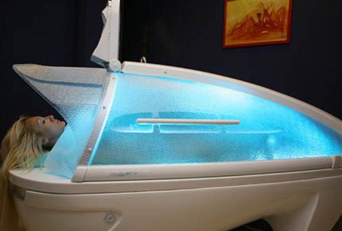 Queen Elizabeth Elite Suite Hotel & Spa 