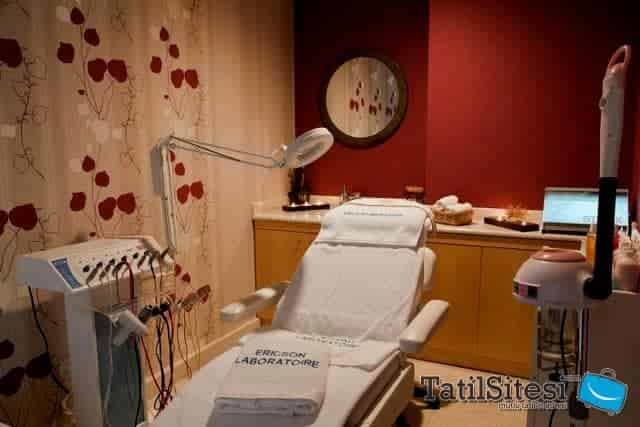 Queens Park Turkiz Kemer