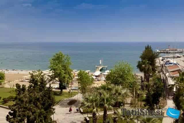 Queens Park Turkiz Kemer