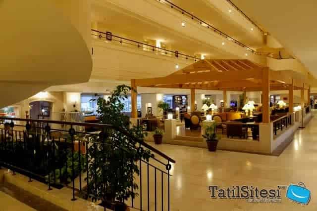 Queens Park Turkiz Kemer