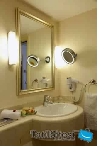 Queens Park Turkiz Kemer