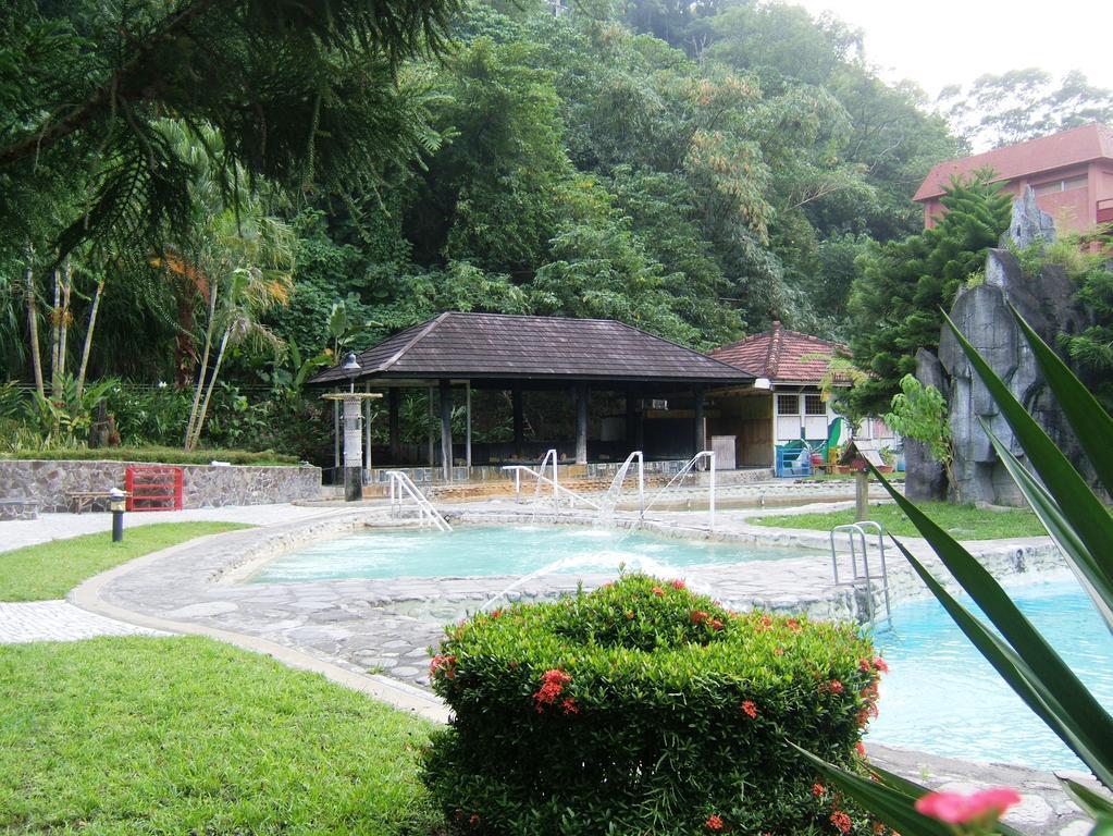 Rainbow Bay Özdere Beach Hotel