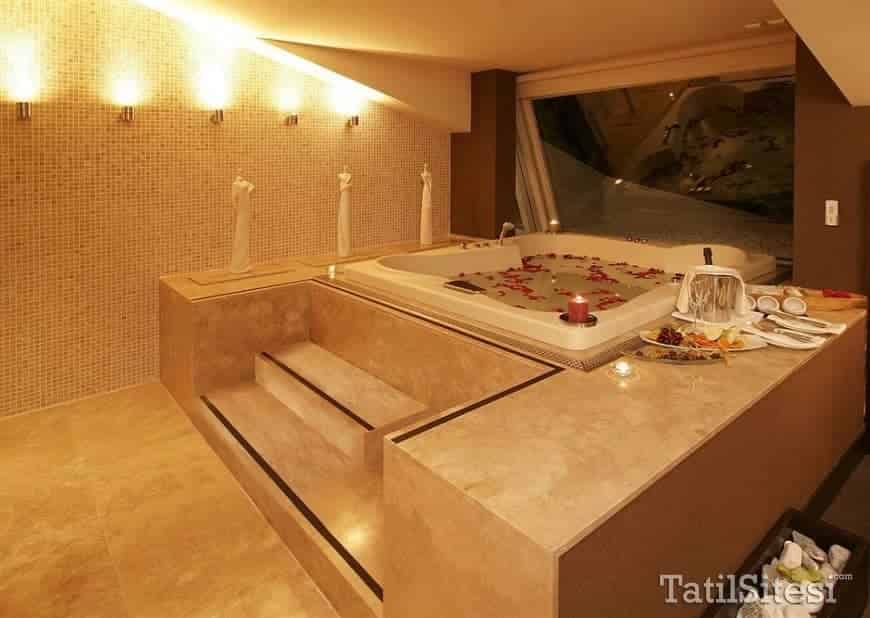 Richmond Nua Wellness & Spa