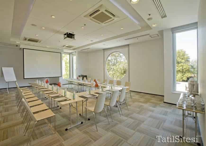 Richmond Nua Wellness & Spa